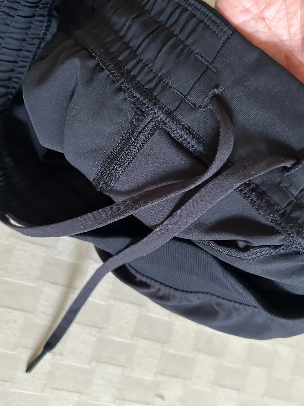 Lululemon ABC Jogger Pant in Black Warpstreme